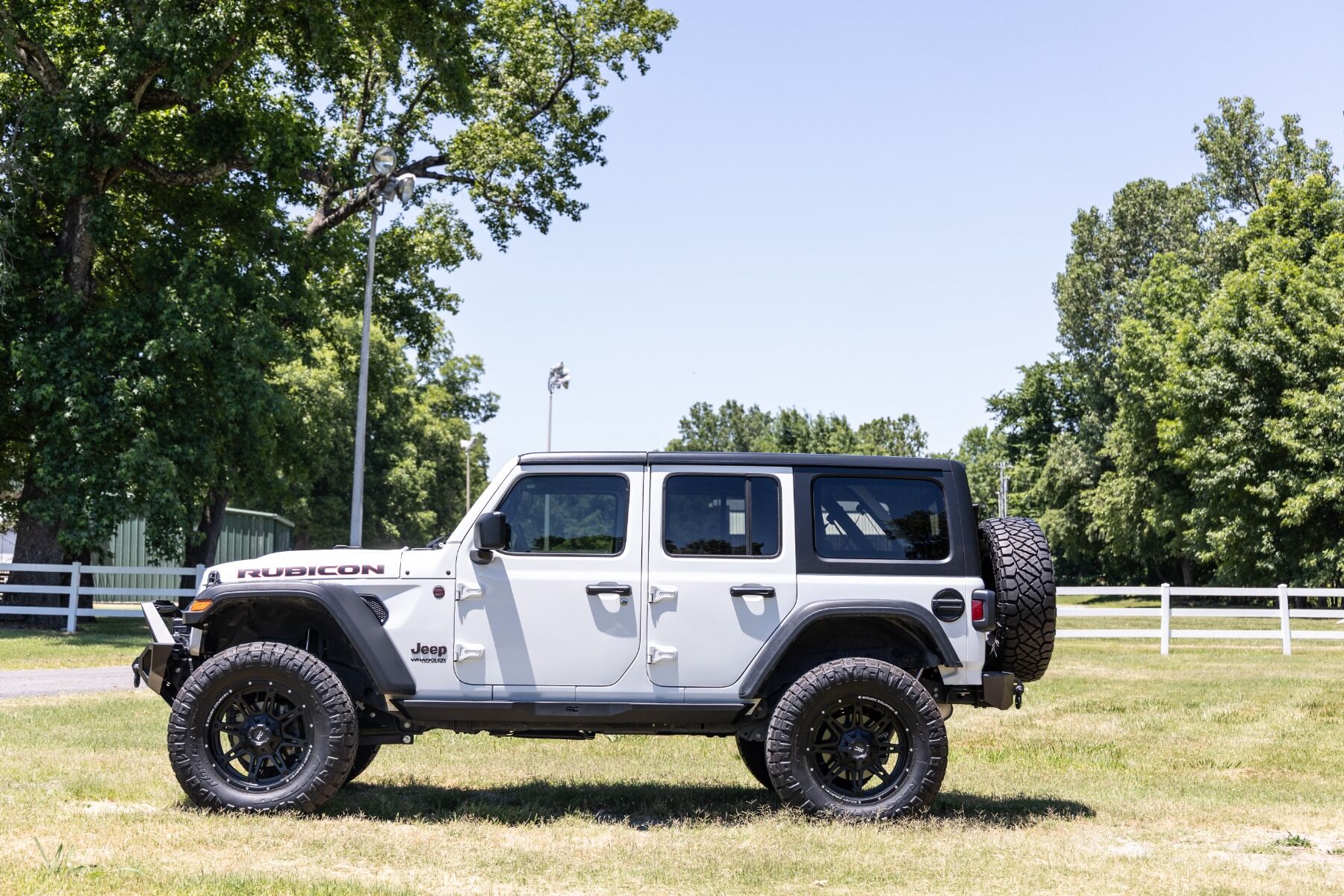 Rough Country 3.5 Inch Lift Kit C/A Drop FR D/S M1R Jeep Wrangler Unlimited (24-26)